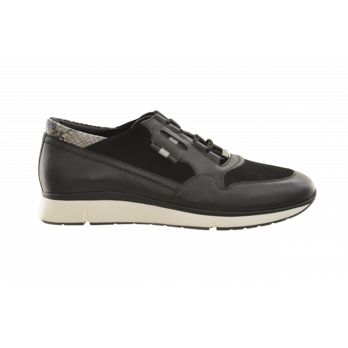 Kurt Geiger Low Cut Toggle Athletic Sneaker